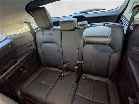 Used 2025 MAZDA CX-90 3.3 Turbo w/ Preferred Package image 21