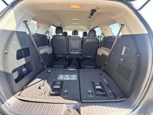 Used 2026 Kia Carnival LXS FWD image 9