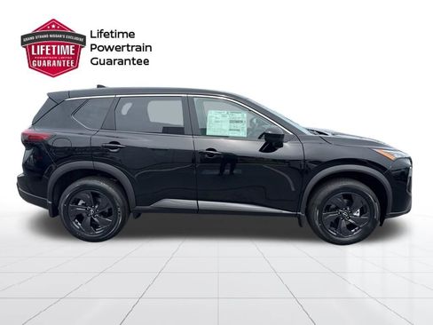 New 2026 Nissan Rogue SV FWD image 4