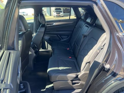 Used 2025 Volkswagen Atlas Cross Sport SE AWD/4WD image 24
