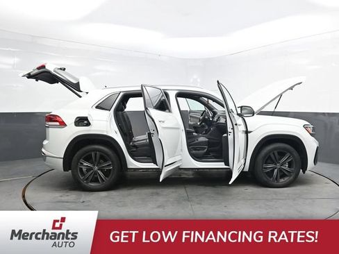 Used 2022 Volkswagen Atlas Cross Sport SEL R-Line AWD/4WD image 52