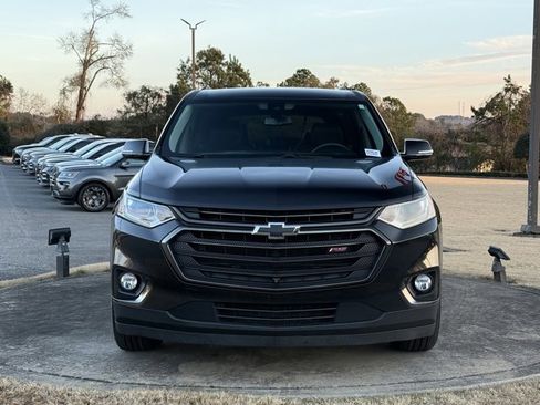 Used 2020 Chevrolet Traverse RS image 2