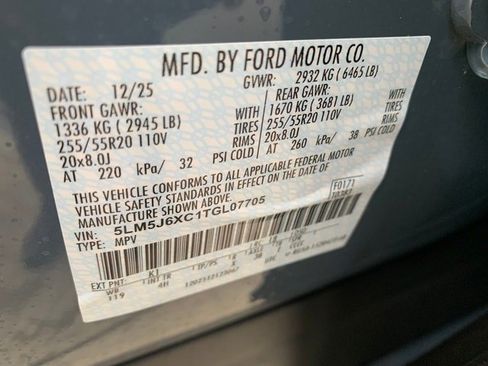 New 2026 Lincoln Aviator AWD image 30