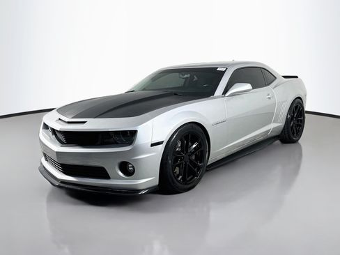 Used 2012 Chevrolet Camaro SS w/ RS Package RWD image 4