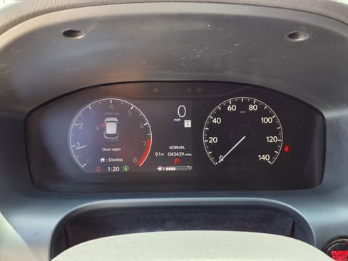 Used 2023 Honda HR-V EX-L image 14