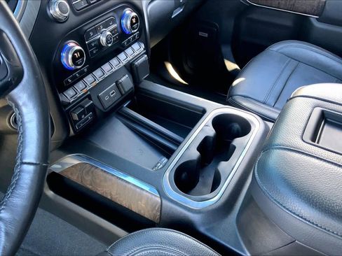 Used 2021 GMC Sierra 2500 Denali w/ Denali Ultimate Package image 16