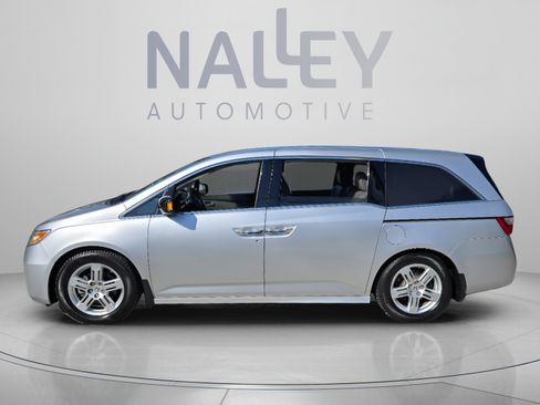 Used 2012 Honda Odyssey Touring image 2