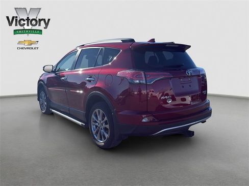 Used 2018 Toyota RAV4 Limited image 4