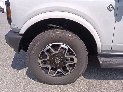 New 2026 Ford Bronco Outer Banks AWD/4WD image 10