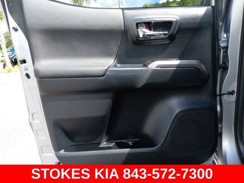 Used 2017 Toyota Tacoma TRD Off-Road w/ Tow Package RWD image 19