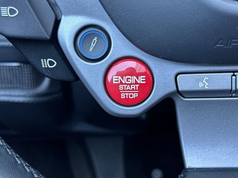 Used 2022 Ferrari F8 Tributo image 28