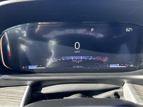 Used 2024 Jeep Wagoneer L Series III w/ Premium Group I image 22