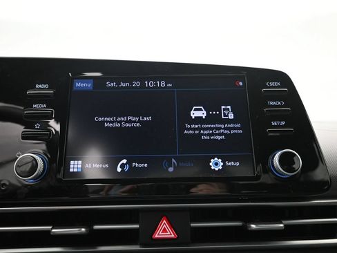Used 2022 Hyundai Elantra SEL w/ Convenience Package FWD image 13