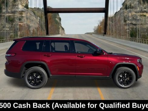 New 2025 Jeep Grand Cherokee L Altitude RWD image 13