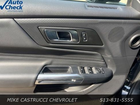 Used 2025 Ford Mustang Premium RWD image 8