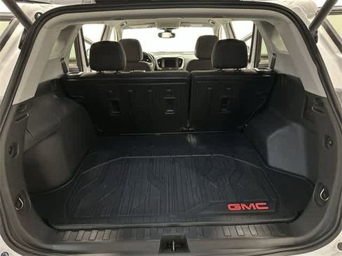 Used 2021 GMC Terrain SLE w/ Driver Convenience Package image 24