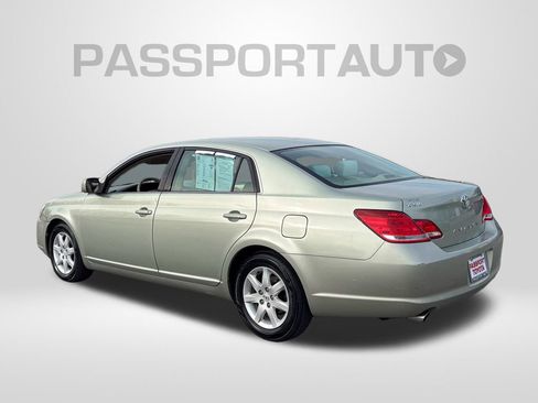 Used 2006 Toyota Avalon XL image 3