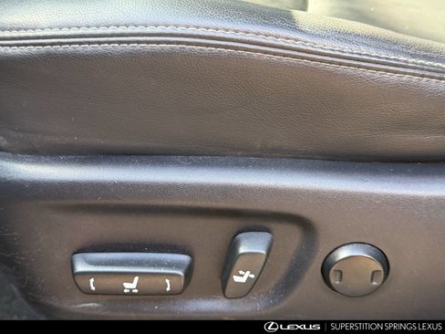 Used 2015 Toyota Prius V Four FWD image 13