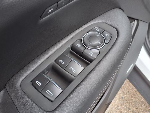New 2026 Cadillac XT5 Premium Luxury w/ LPO, Floor Liner Package AWD/4WD image 13