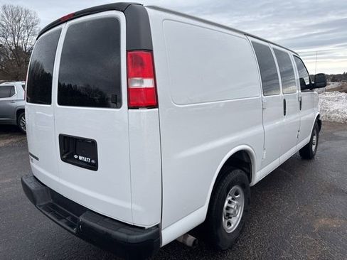 Used 2020 Chevrolet Express 2500 w/ Driver Convenience Package RWD image 6