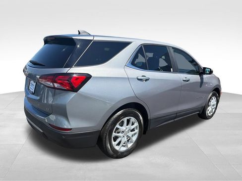 Used 2024 Chevrolet Equinox LT FWD image 6