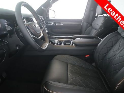 New 2026 Jeep Grand Wagoneer Summit AWD/4WD image 17