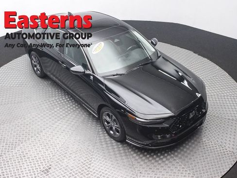 Used 2024 Honda Accord EX-L image 3