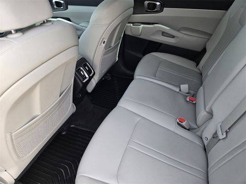 New 2025 Kia Sorento S w/ Panoramic Sunroof Package image 28