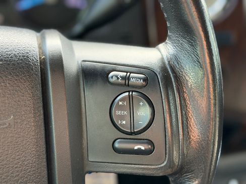 Used 2016 Ford F250 Lariat w/ Lariat Ultimate Package image 9