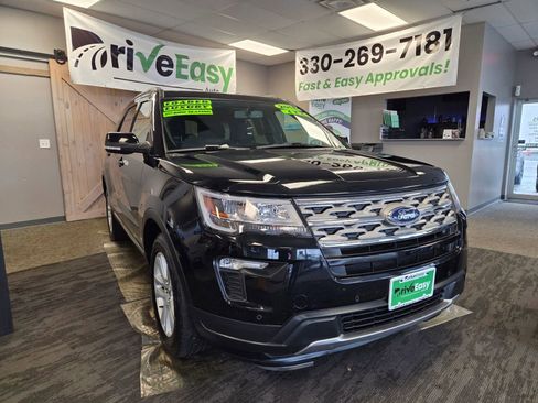 Used 2018 Ford Explorer XLT w/ Equipment Group 201A image 1