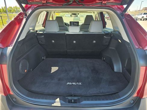 Used 2023 Toyota RAV4 XLE Premium AWD/4WD image 14