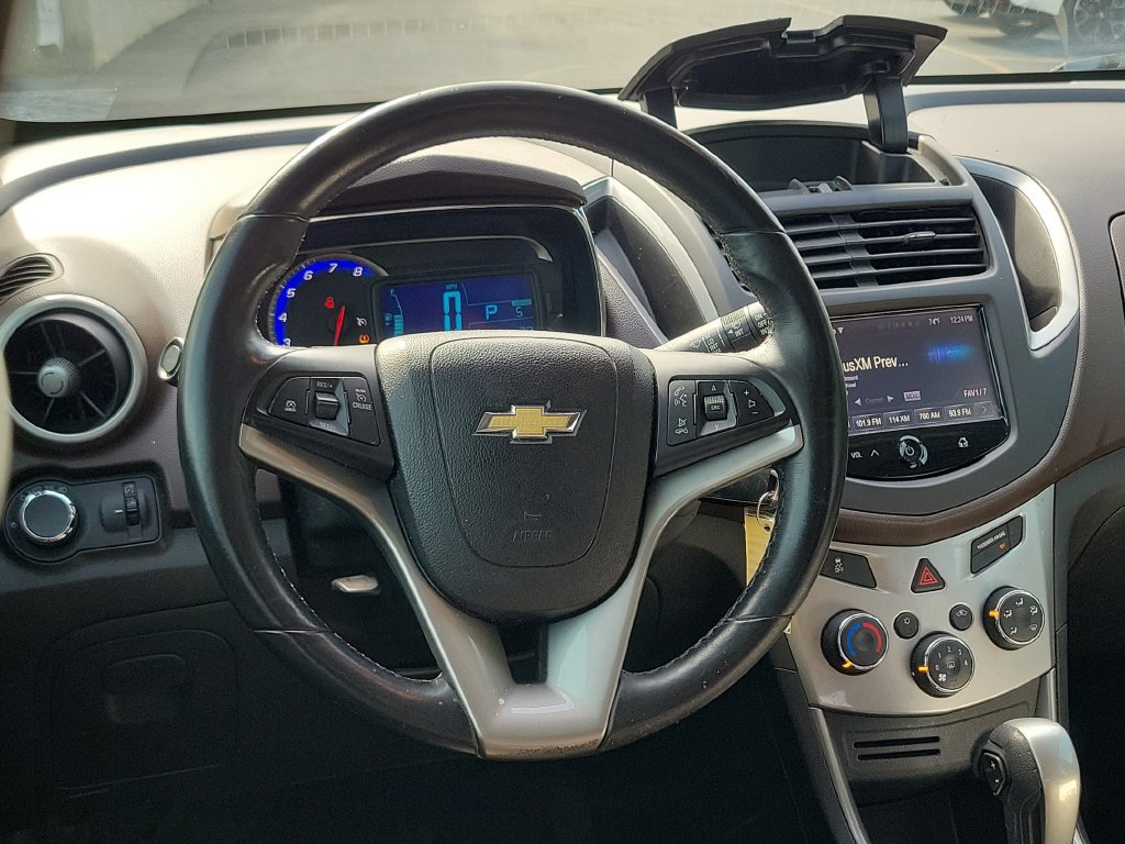 Used 2015 Chevrolet Trax LT w/ LT Plus Package FWD image 13