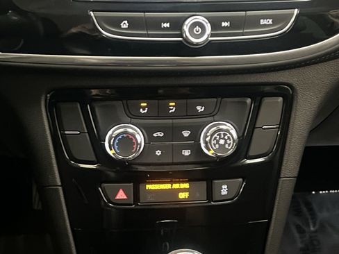 Used 2020 Buick Encore Preferred AWD/4WD image 20
