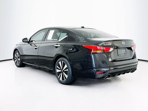 Used 2019 Nissan Altima 2.5 SL FWD image 5