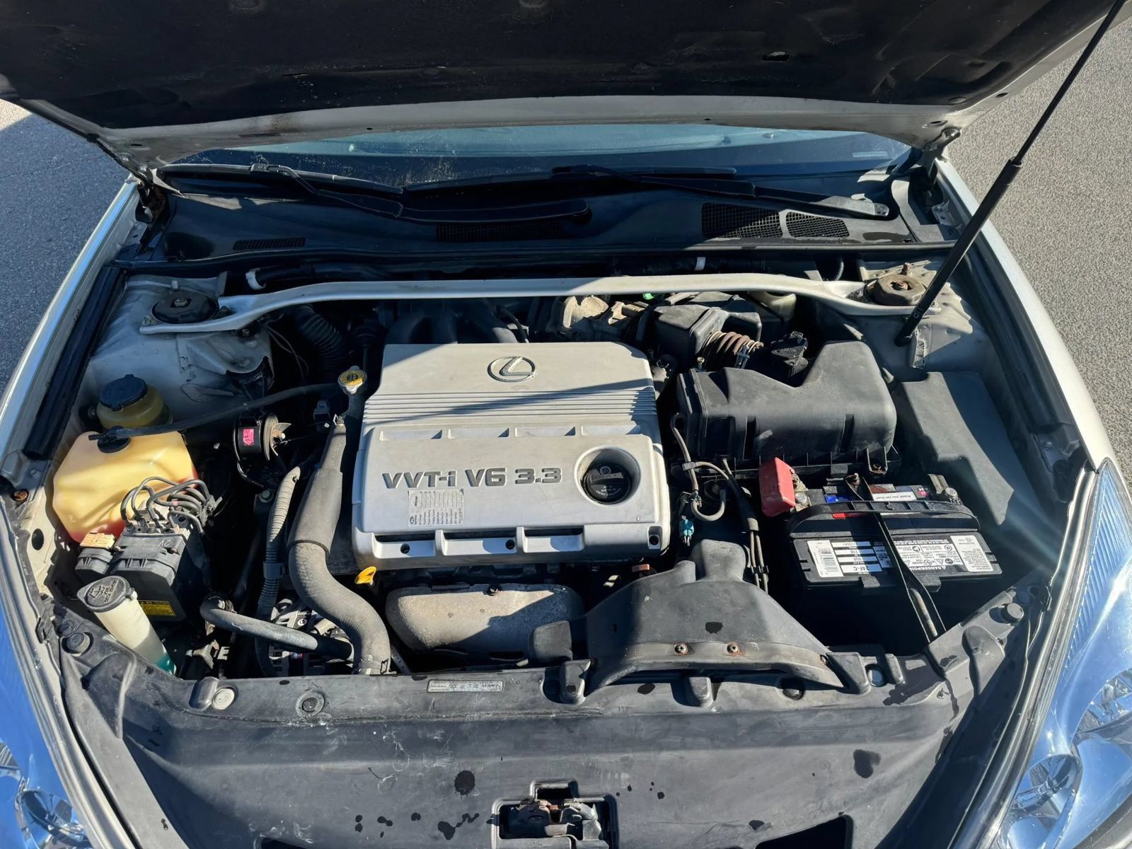Used 2004 Lexus ES 330 w/ Premium Pkg FWD image 24