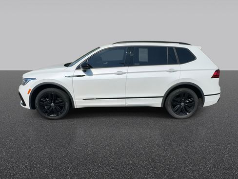 Used 2022 Volkswagen Tiguan SE R-Line AWD/4WD image 6