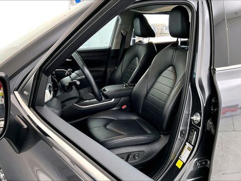 Used 2021 Toyota Highlander XLE image 33