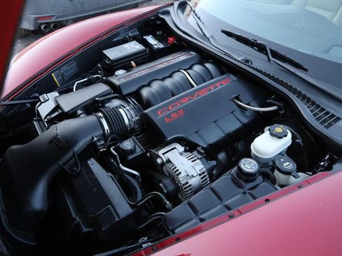 Used 2010 Chevrolet Corvette Convertible w/ Preferred Equipment Group image 23