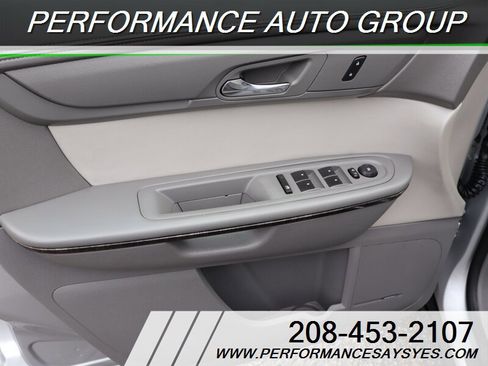 Used 2013 GMC Acadia SLT image 11