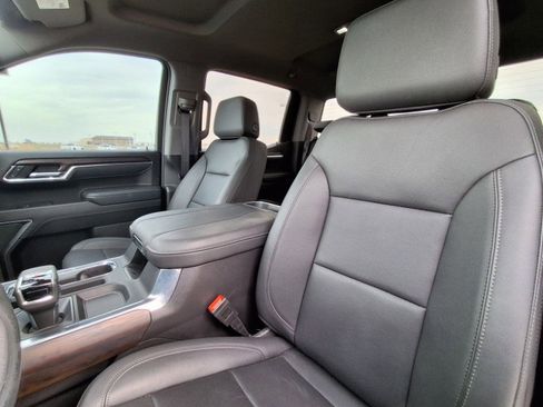 Used 2025 GMC Sierra 1500 SLT w/ SLT Convenience Package image 10