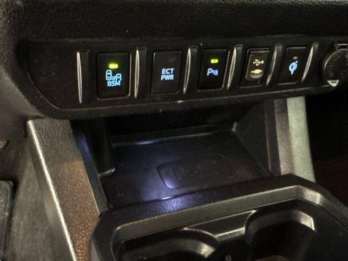 Used 2016 Toyota Tacoma TRD Sport AWD/4WD image 48