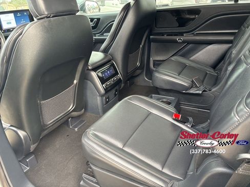 Used 2025 Lincoln Aviator 2WD image 18