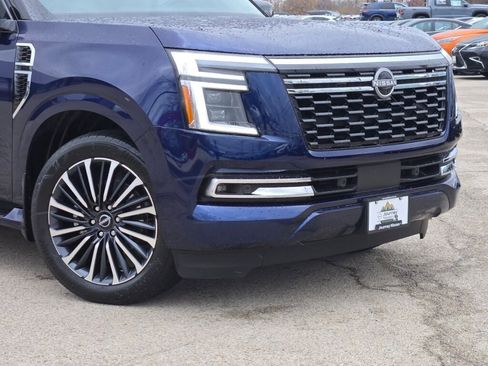 Used 2025 Nissan Armada Platinum Reserve image 3