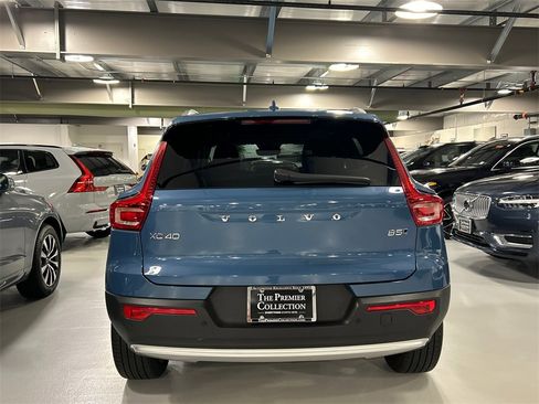 Certified 2024 Volvo XC40 B5 Plus w/ Protection Package Premier image 3