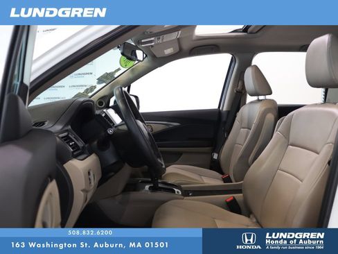 Used 2017 Honda Pilot EX-L image 12