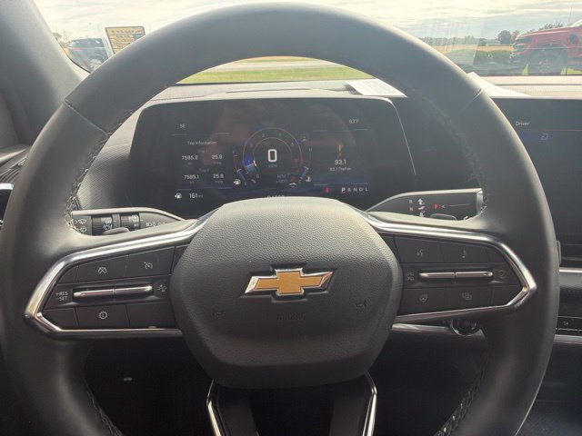 Used 2026 Chevrolet Equinox LT FWD image 16