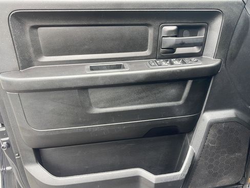 Used 2020 RAM 1500 Express w/ Express Value Package AWD/4WD image 11