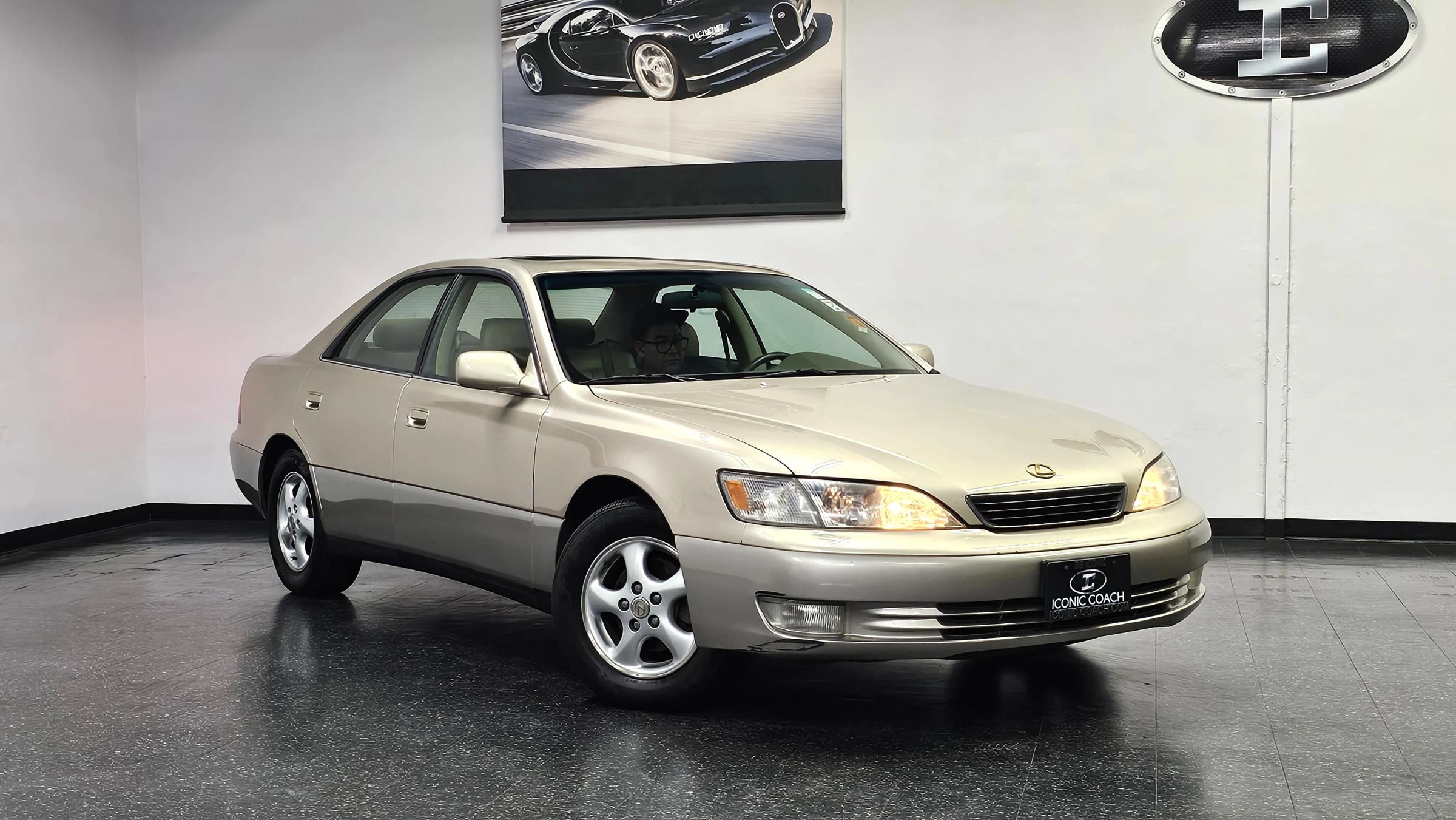 Used 1999 Lexus ES 330 FWD image 1