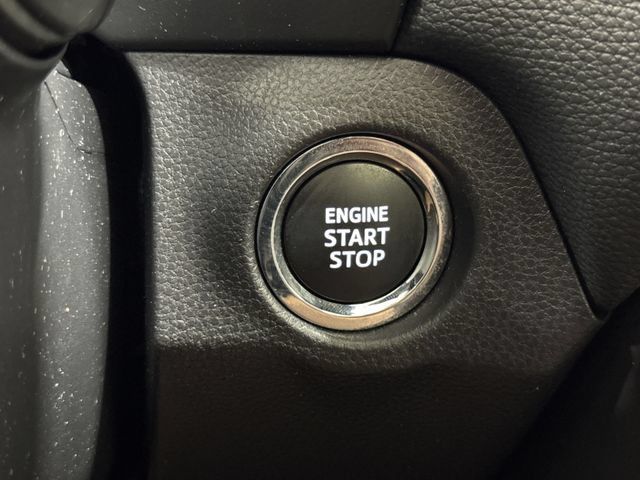 Used 2025 Toyota RAV4 XLE Premium AWD/4WD image 17