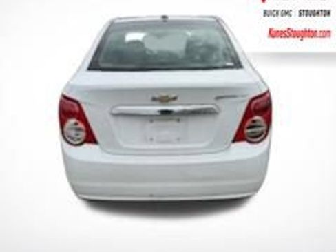 Used 2016 Chevrolet Sonic LT image 7